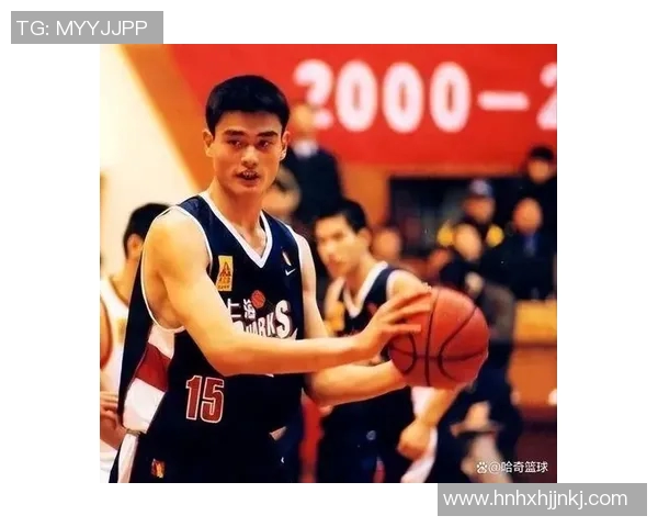 姚明在CBA赛场的盖帽传奇与篮球生涯的辉煌回顾